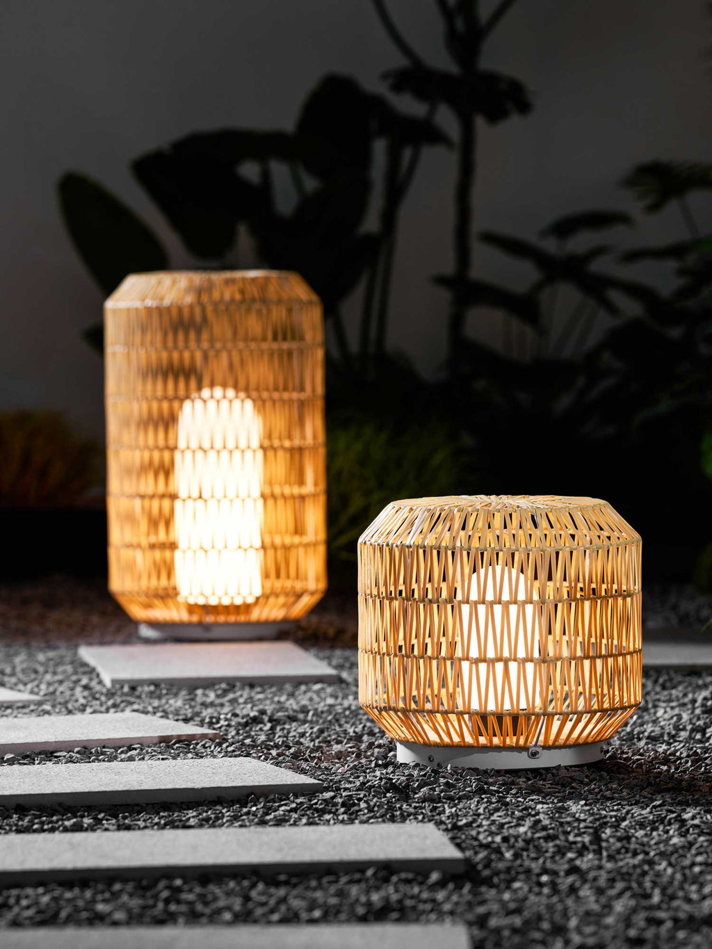 woven-rattan-outdoor-lamp-anzaz--51