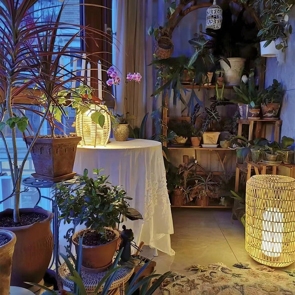 woven-rattan-outdoor-lamp-anzaz--20