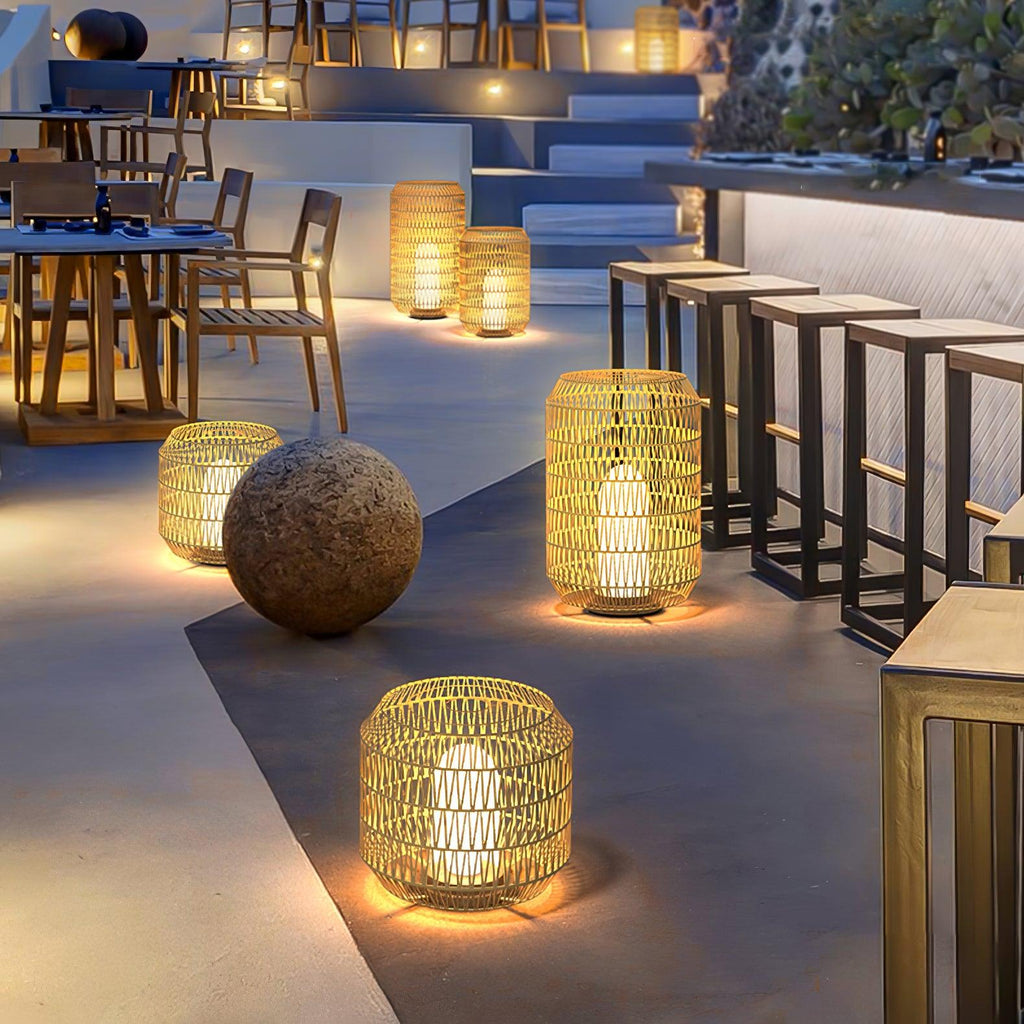 woven-rattan-outdoor-lamp-anzaz--49