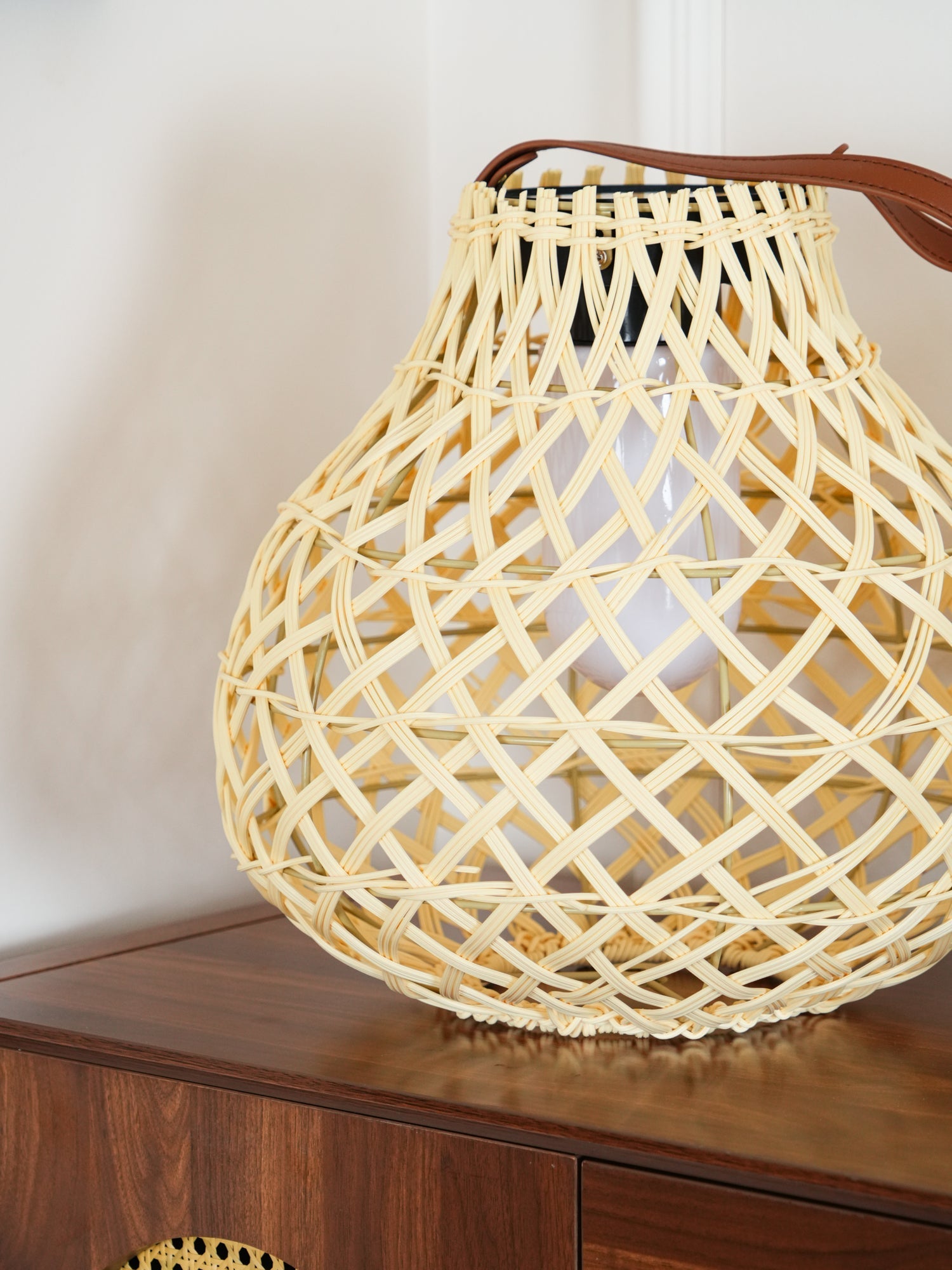 woven-sphere-solar-lantern-outdoor-lamp-anzaz--61