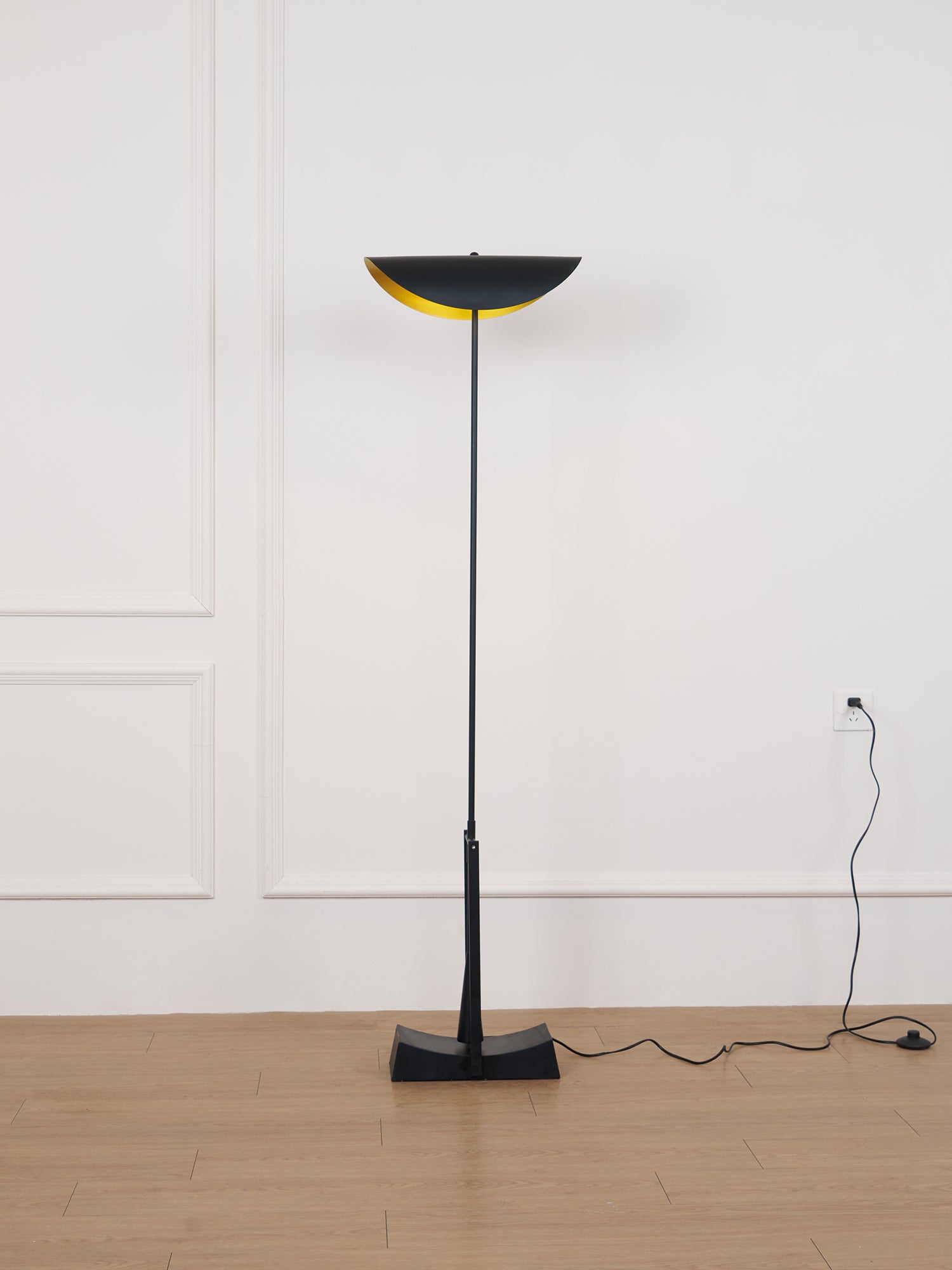 yiu-x-floor-lamp-anzaz--7