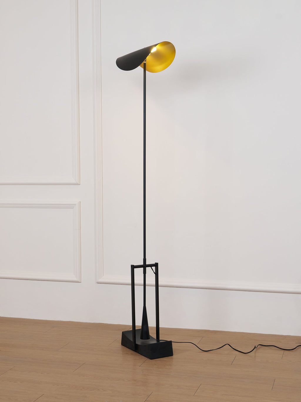 yiu-x-floor-lamp-anzaz--6