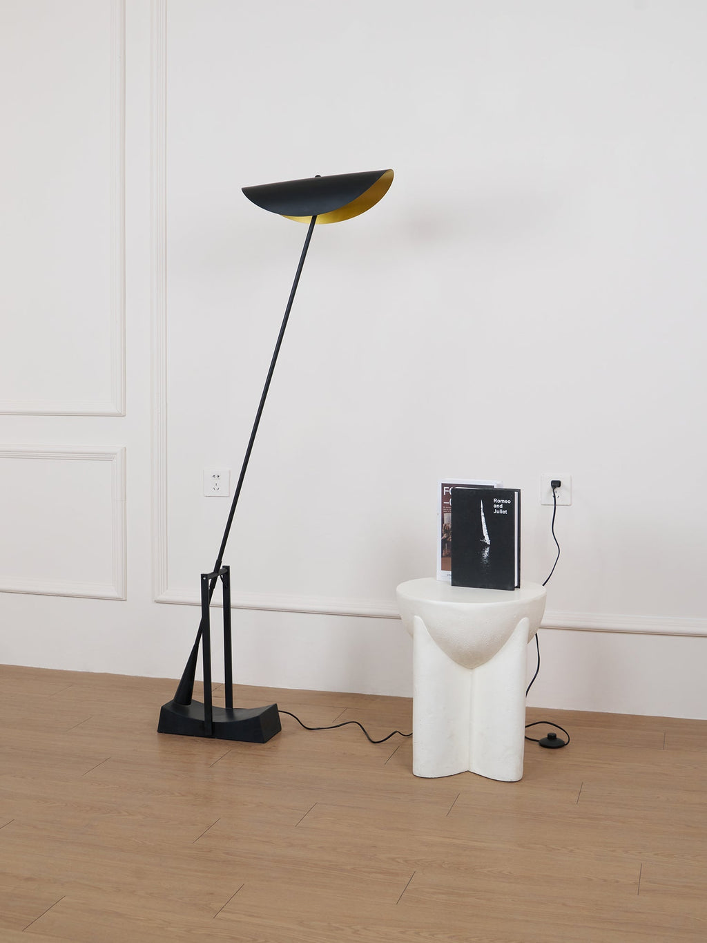 yiu-x-floor-lamp-anzaz--8