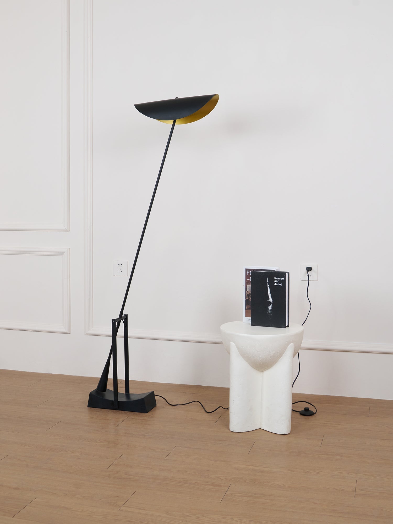 yiu-x-floor-lamp-anzaz--8
