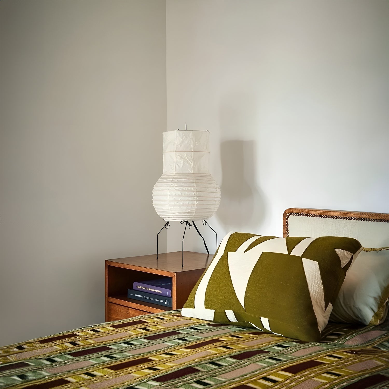 zara-rice-paper-lantern-table-lamp-anzaz--5