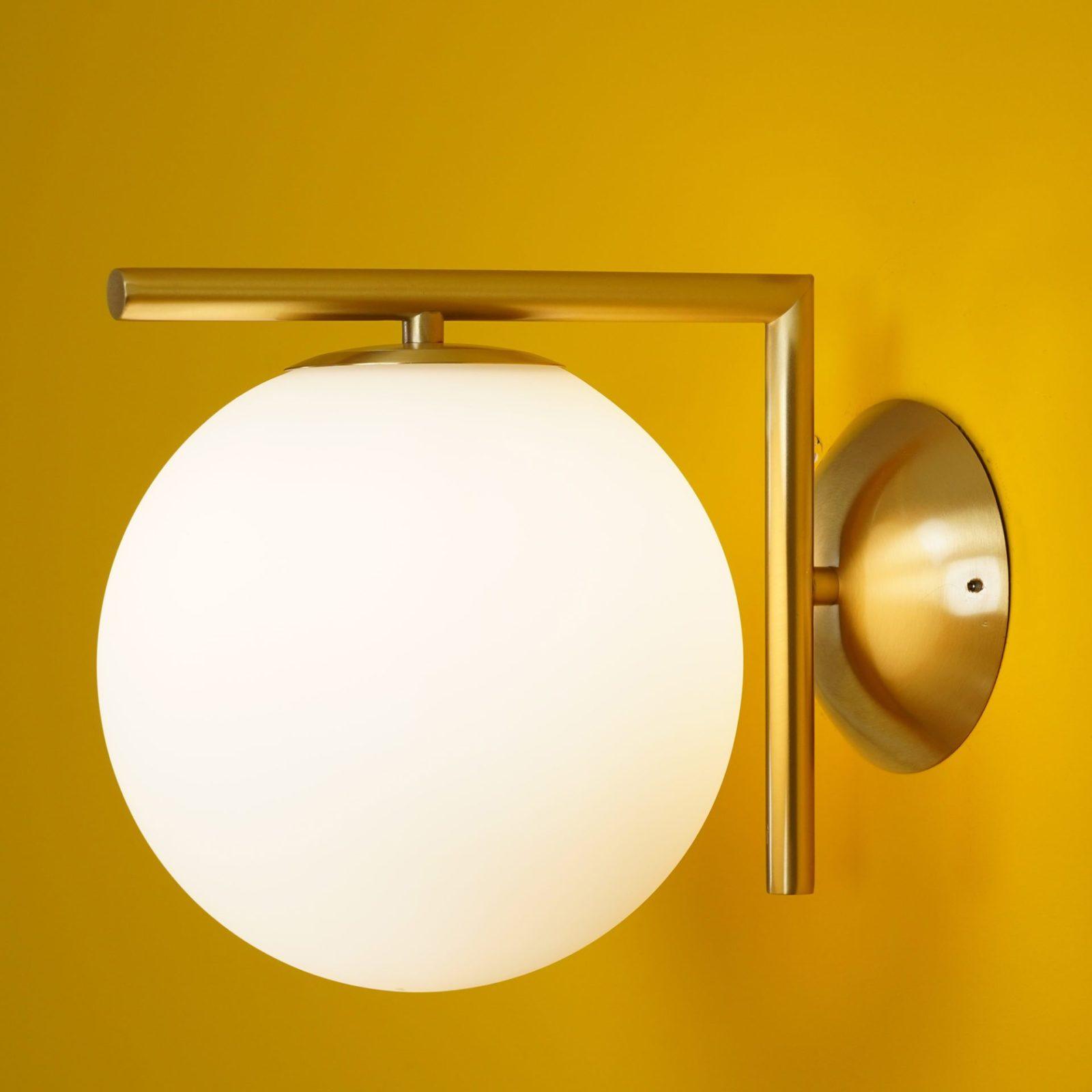 blown-glass-opal-glass-wall-lamp-anzaz--22