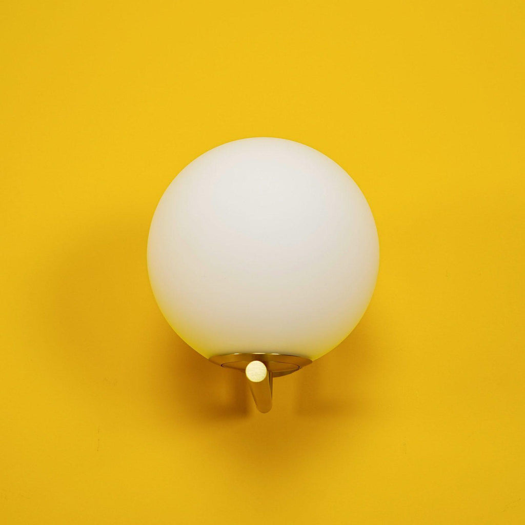 blown-glass-opal-glass-wall-lamp-anzaz--16