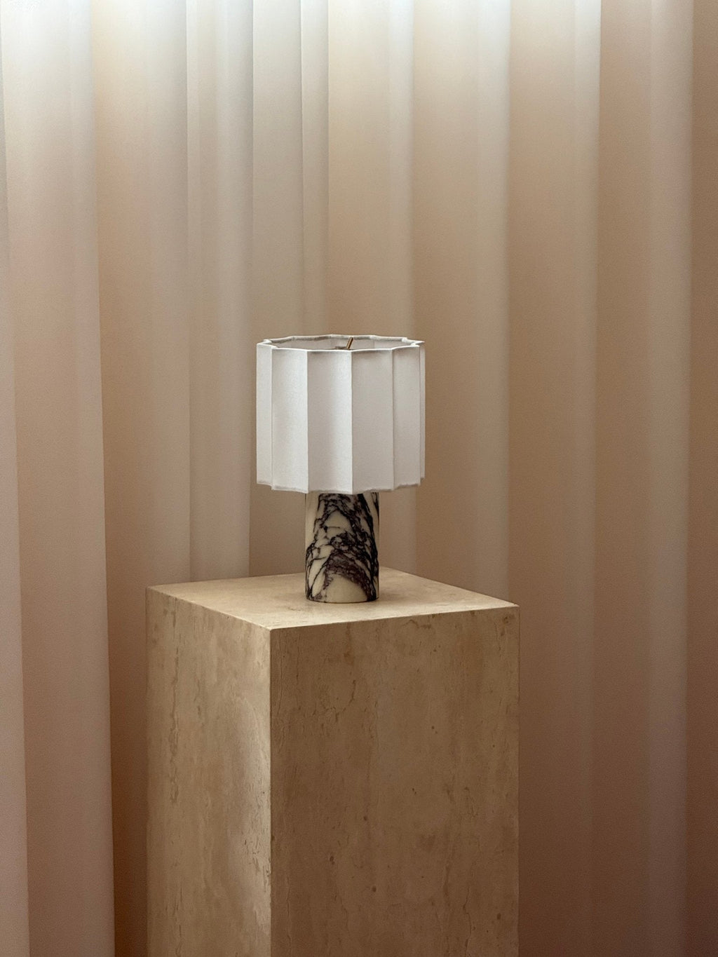 orbis-veil-table-lamp-anzaz--24