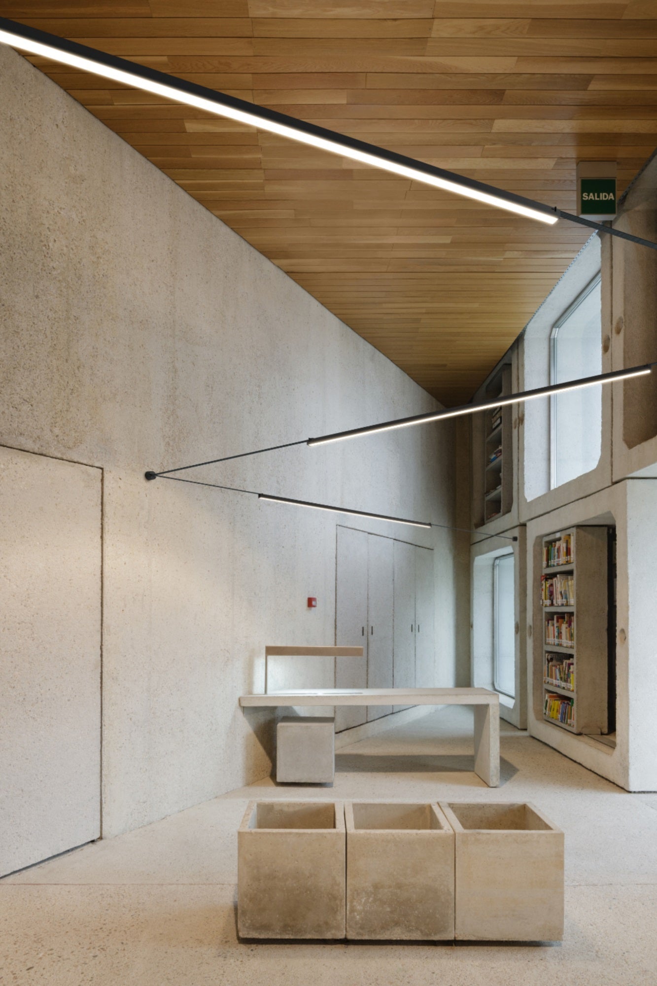 belto-linear-pendant-light-anzaz--21
