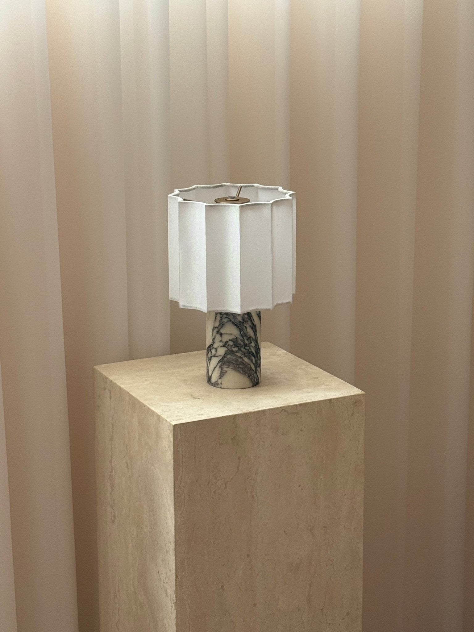 orbis-veil-table-lamp-anzaz--20