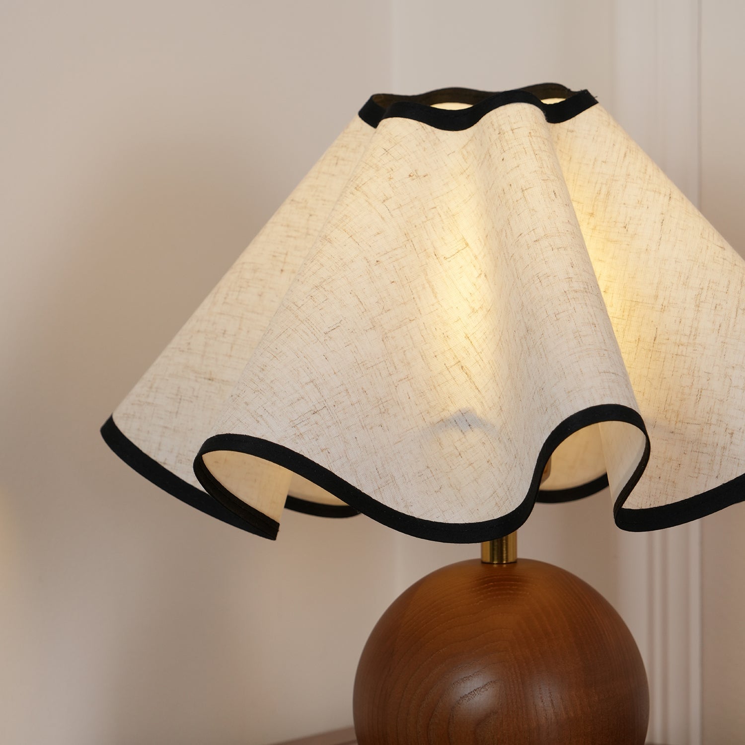 wavecrest-table-lamp-anzaz--36