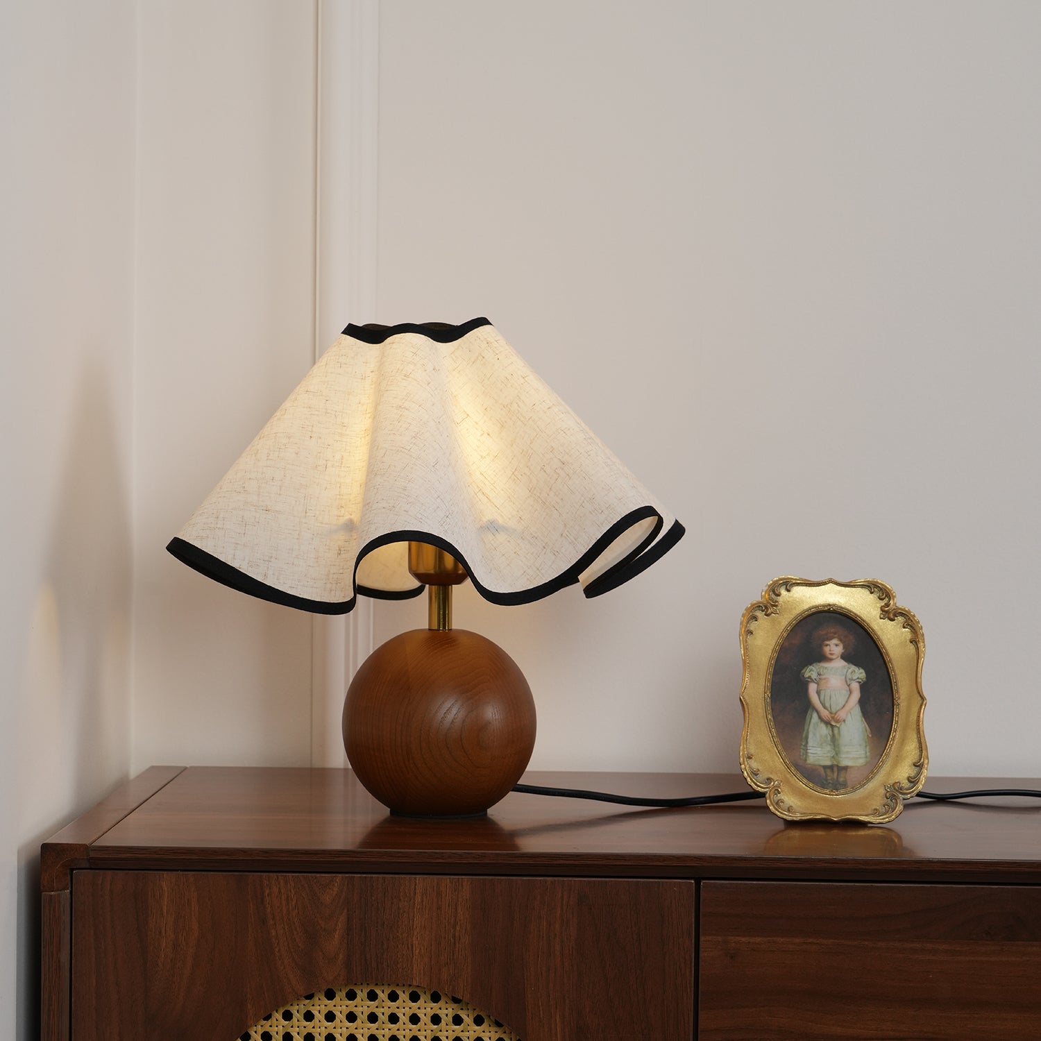 wavecrest-table-lamp-anzaz--37