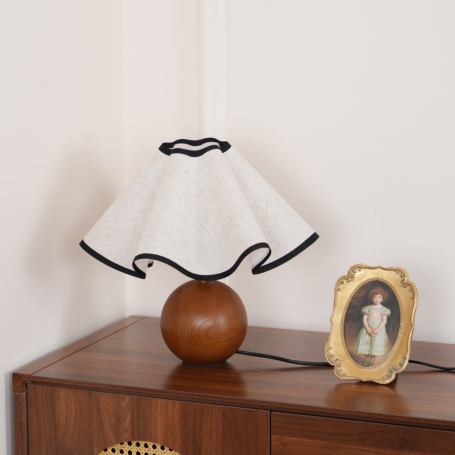 wavecrest-table-lamp-anzaz--12