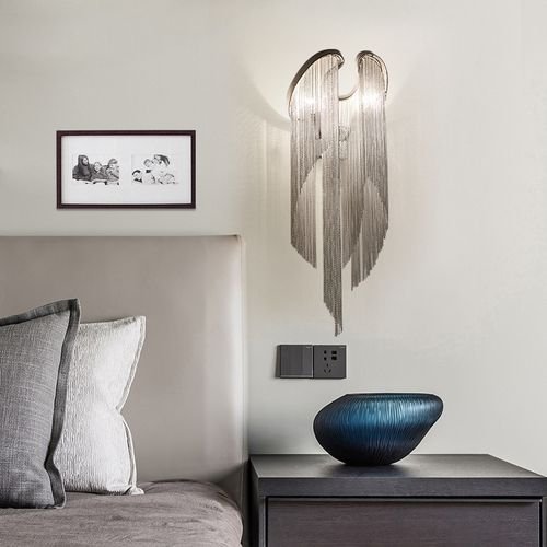 Aplică de perete cu lanț