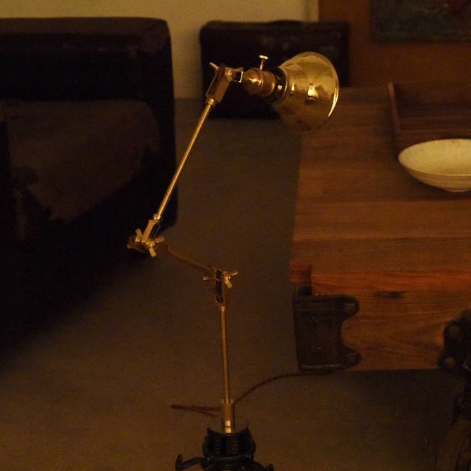 Lampă de masă decorativă SKILET D