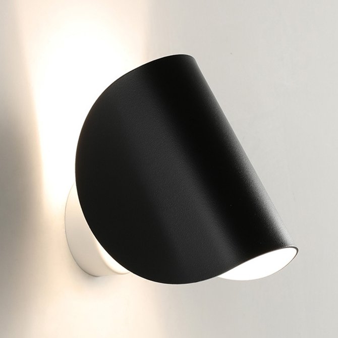 Aplică de perete cu LED-uri, cu lună