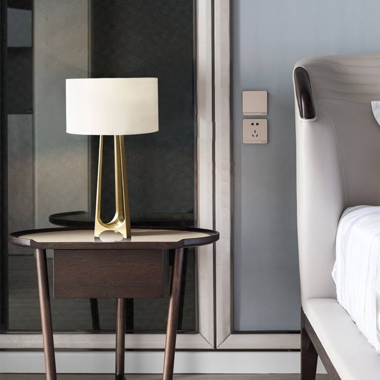 Lampă de masă decorativă GILDIYA