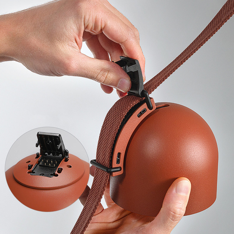 Lampă suspendată LED neagră FOCUS B cu curea pentru dormitor