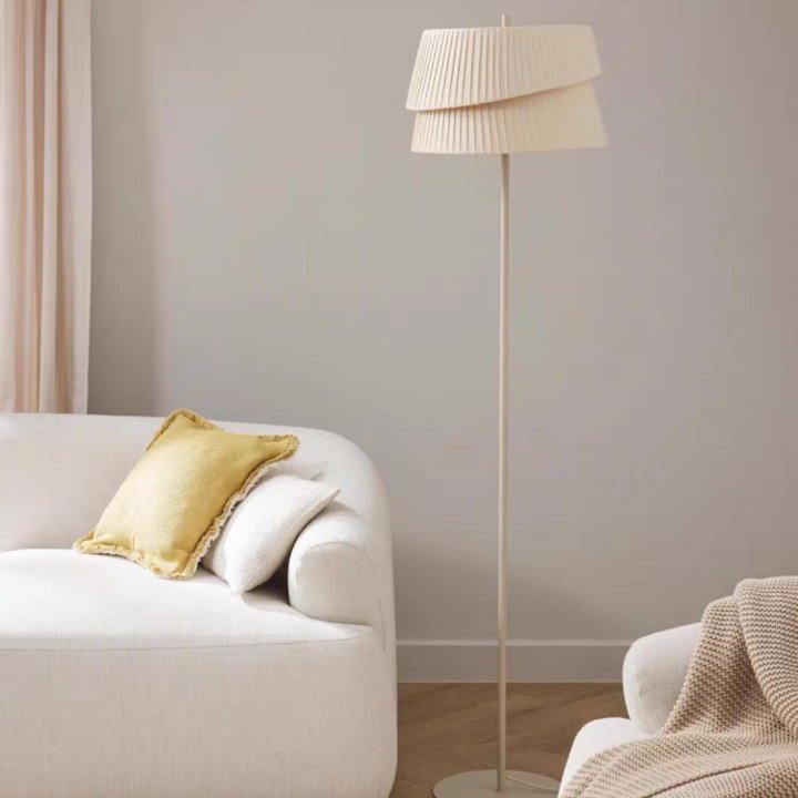 Lampă de podea AKIRA