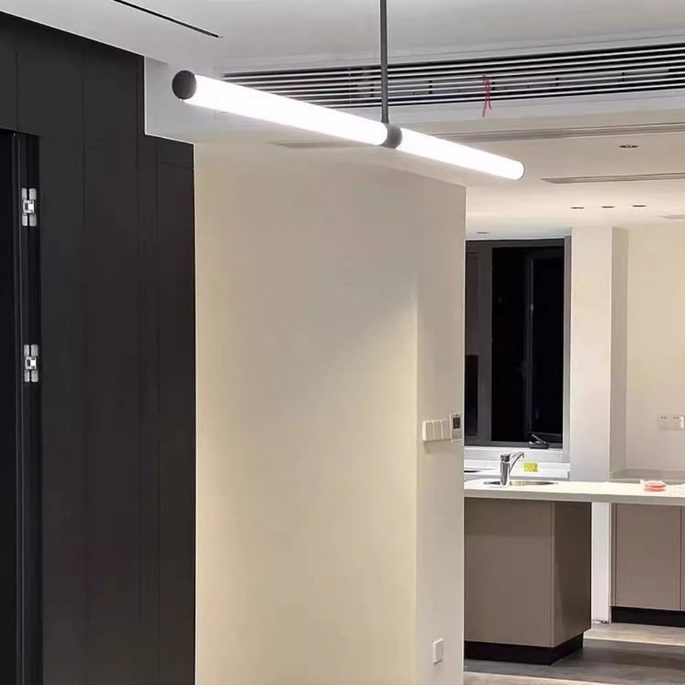 Lampă TEOFIL cu șipci, tip rând, dimensiune 140 cm